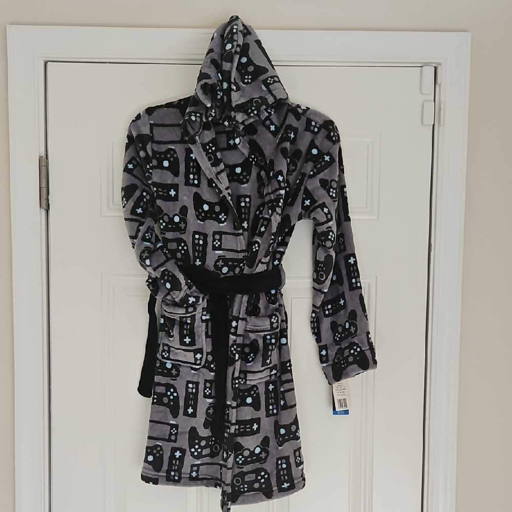 Cuddl Duds Boys M 10/12 Bathrobe Sleep Gamer, Gaming, Controllers Grey Black NWT